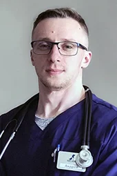 ассистент ветеринарного врача Андрей Чуванов