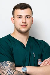 ассистент ветеринарного врача Кирилл Романюгин