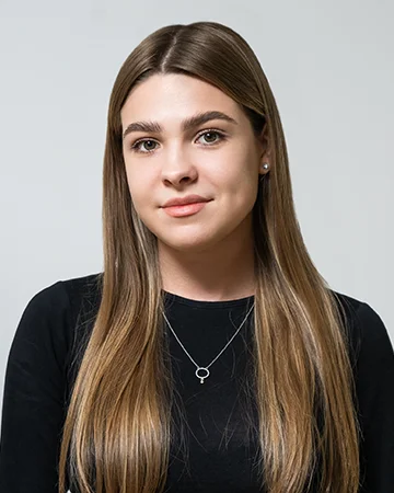 Ветеринарный администратор Милана Логунова